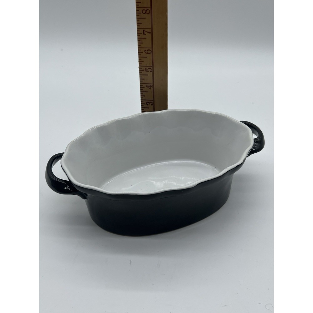 BIA Cordon Bleu‎ 2.75 Qt. Ruffled Edge Oval Baker Black/White